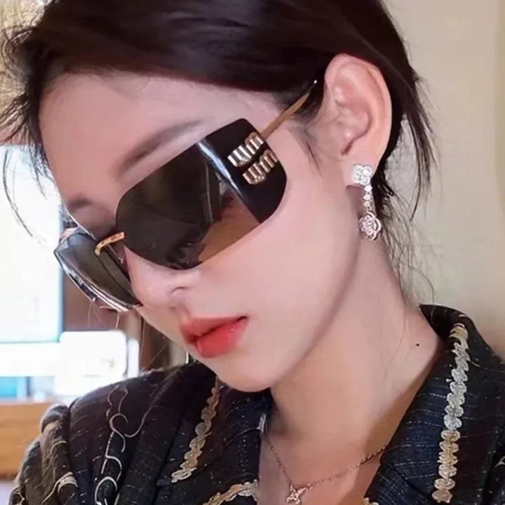 Popular fashion rectangular rimless sunglasses for women summer travel